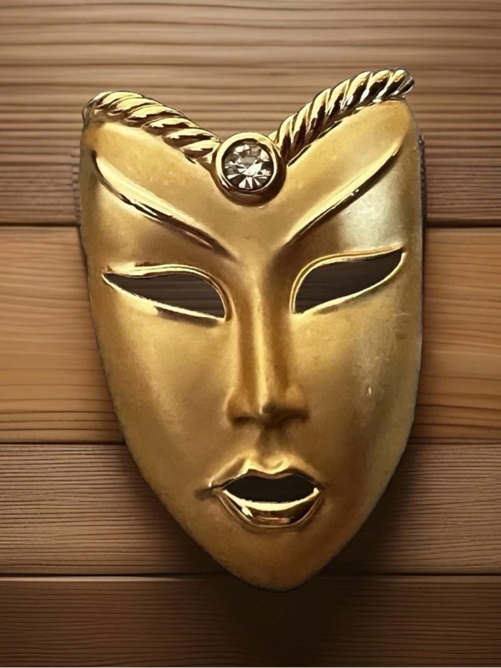 VTG Matte Gold 80’s Mardi Gras Mask Rhinestone 2" Brooch Pin Face Carnivale